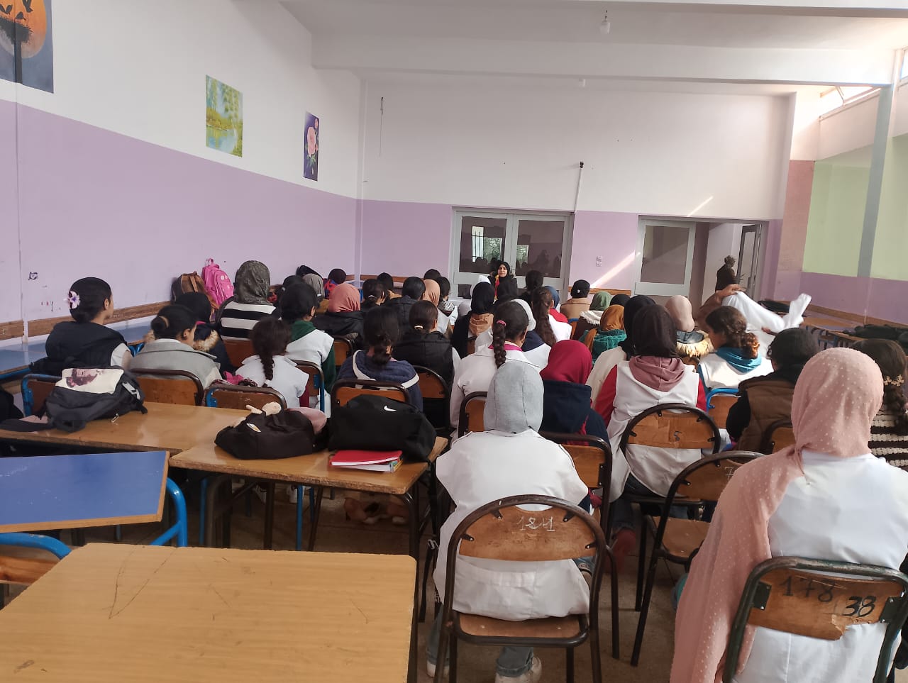 “التربية الايمانية والنفسية للفتاة في ضوء السيرة النبوية “