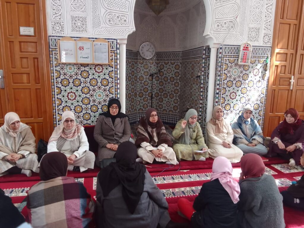 000-1024x768 نشاط في موضوع: مجلس للصلاة على رسول الله صلى الله عليه وسلم (إعداد: ابتسام العيساوي)