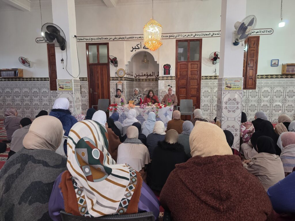 1000177525-1024x768 تقرير عن نشاط علمي في موضوع: أمسية دينية (إعداد: مونية اجبيلو)