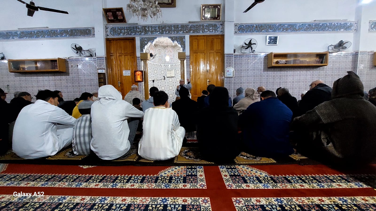 تقرير عن نشاط علمي في موضوع: “رمضان شهر القرٱن” (إعداد: الإمام المرشد عثمان بن الشيخ)
