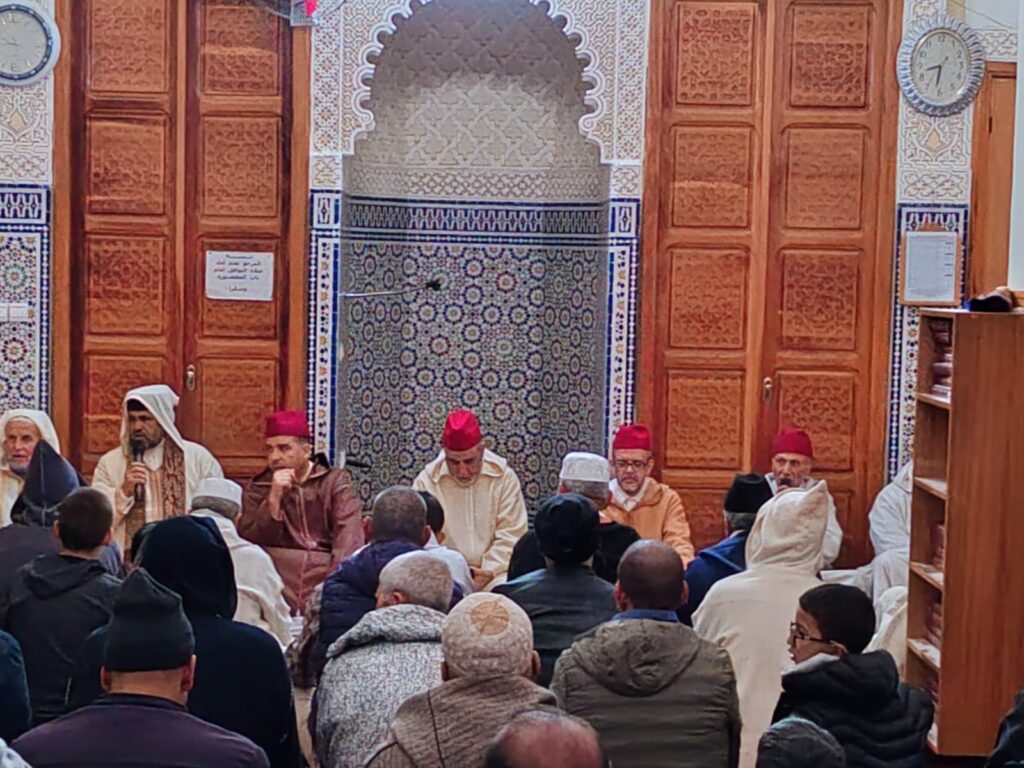 1000366511-1024x768 تقرير عن نشاط علمي في موضوع: "أمسية دينية رمضانية"