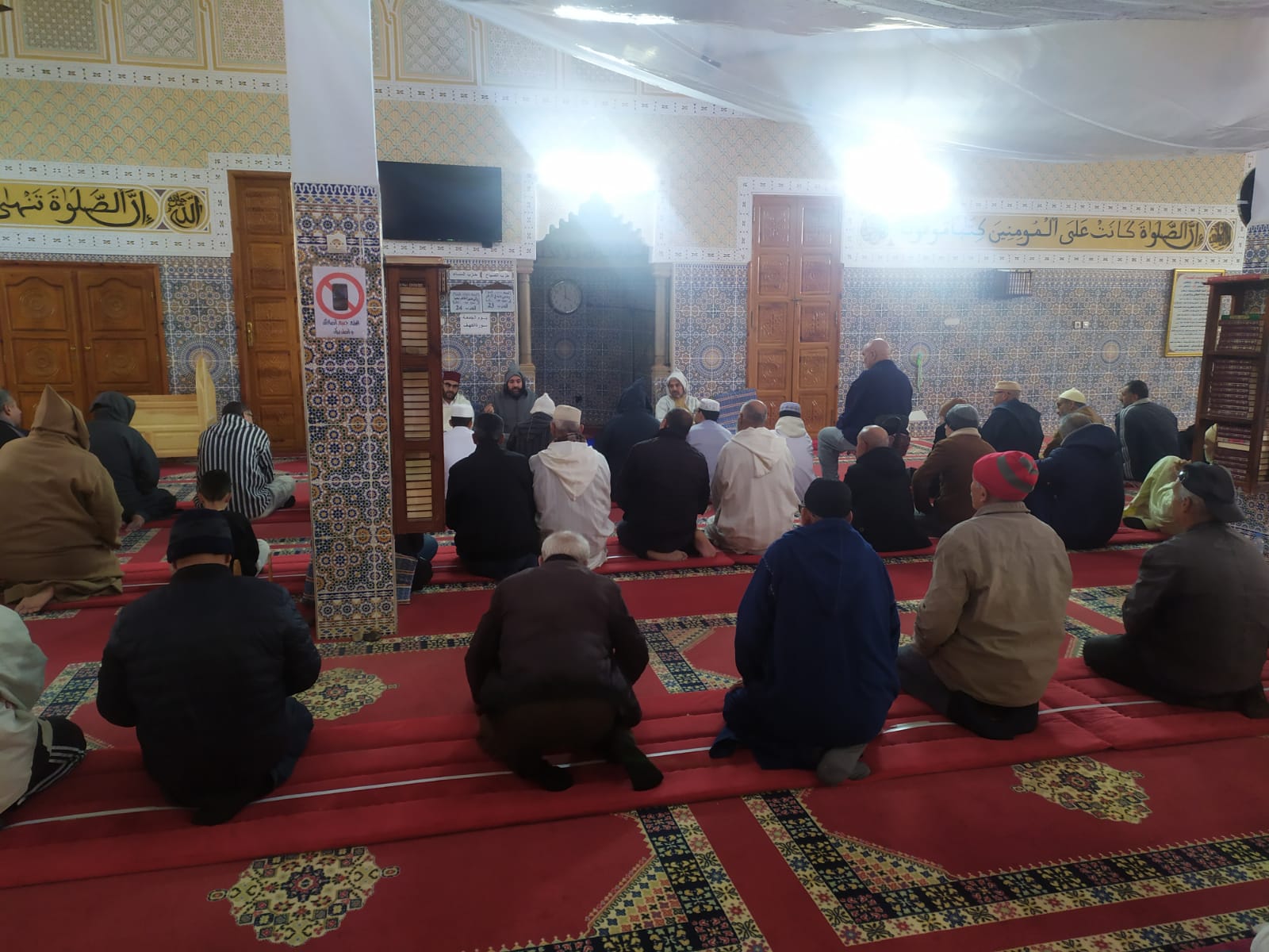 تقرير عن نشاط علمي في موضوع: شهر الصيام واستنطاق القرٱن (إعداد: الإمام المرشد الوالي العمراني)