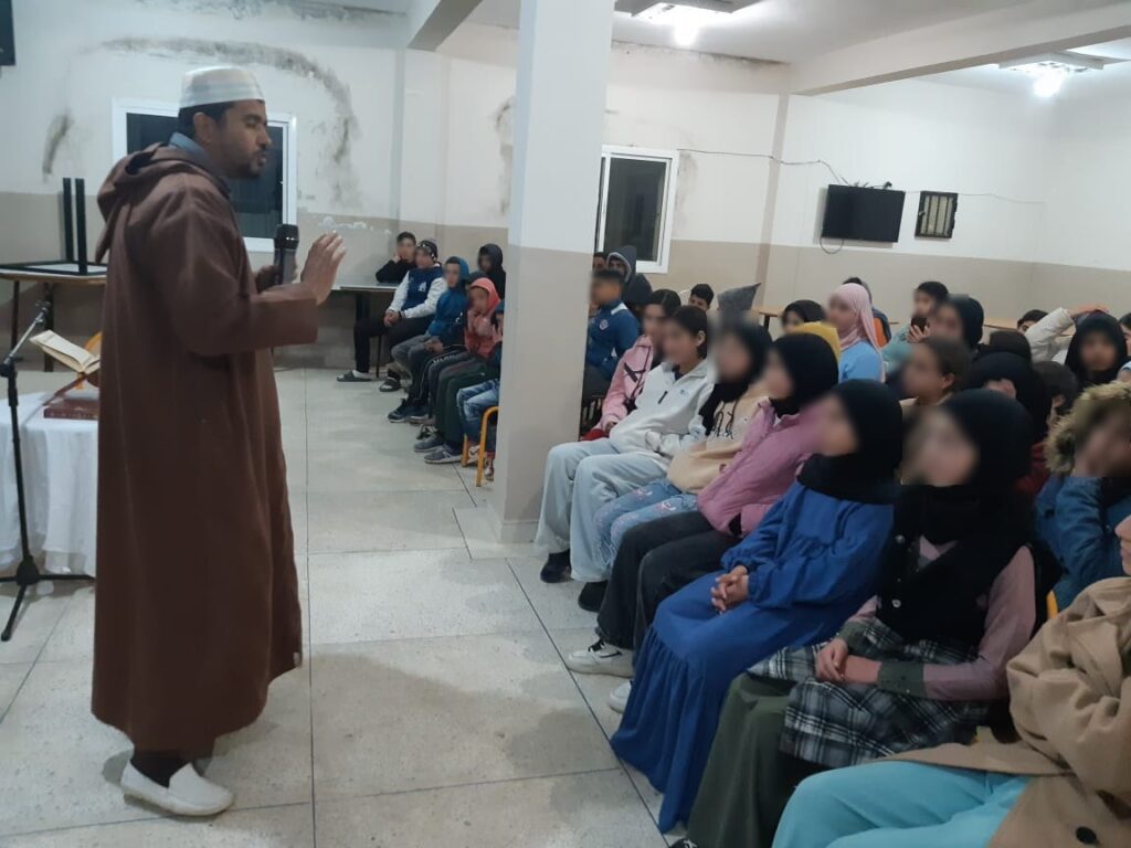 1000373017-1024x768 تقرير عن نشاط علمي في موضوع: أمسية دينية رمضانية (إعداد: منسق المرشدين يونس العلام)