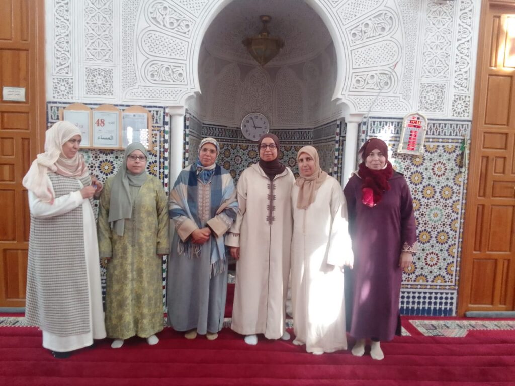 22-1024x768 نشاط في موضوع: مجلس للصلاة على رسول الله صلى الله عليه وسلم (إعداد: ابتسام العيساوي)