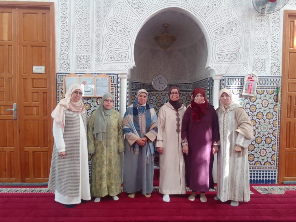 77-1024x768 نشاط في موضوع: مجلس للصلاة على رسول الله صلى الله عليه وسلم (إعداد: ابتسام العيساوي)