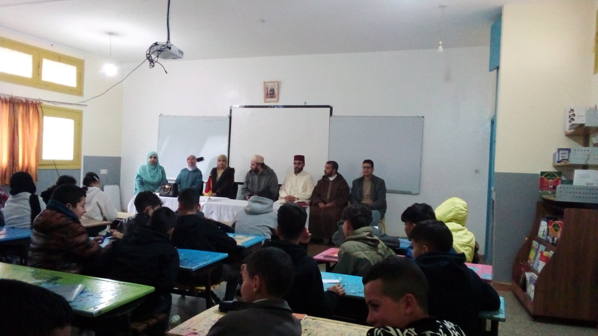 تقرير عن نشاط علمي في موضوع: السيرة النبوية وترسيخ القيم