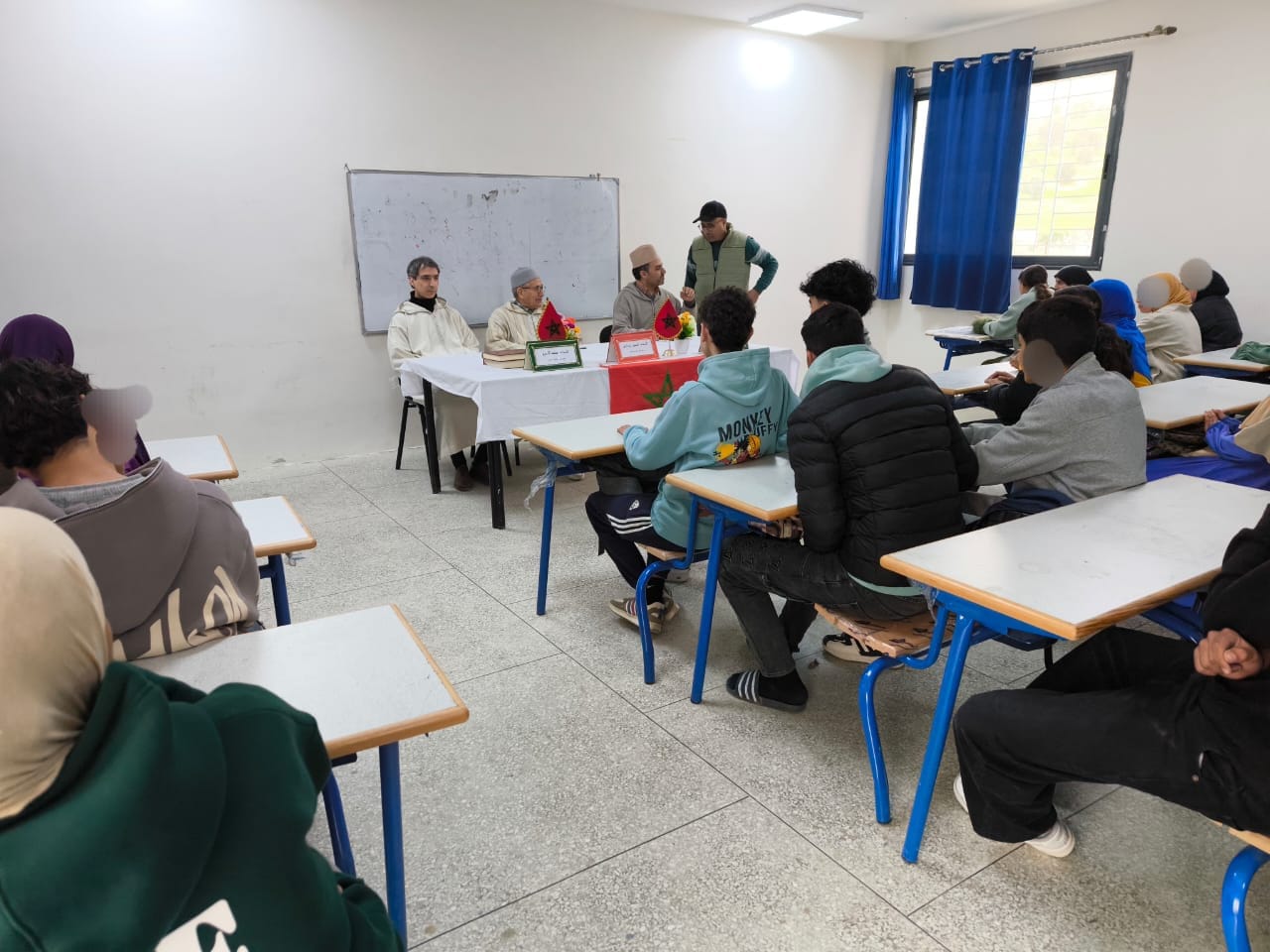 تقرير عن نشاط علمي في موضوع: الذكريات الوطنية ربط بين الماضي والحاضر (ذكرى معركة الدشيرة وذكرى جلاء آخر جندي أجنبي عن الأقاليم الجنوبية المسترجعة نموذجا) (إعداد: إعداد: أحمد الدخيسي)