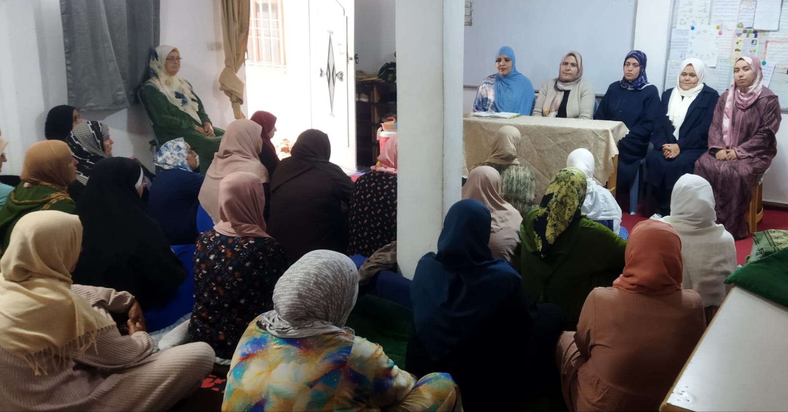 نشاط في موضوع: التغافل سر استمرار العلاقة الزوجية (إعداد: خديجة الصغير)