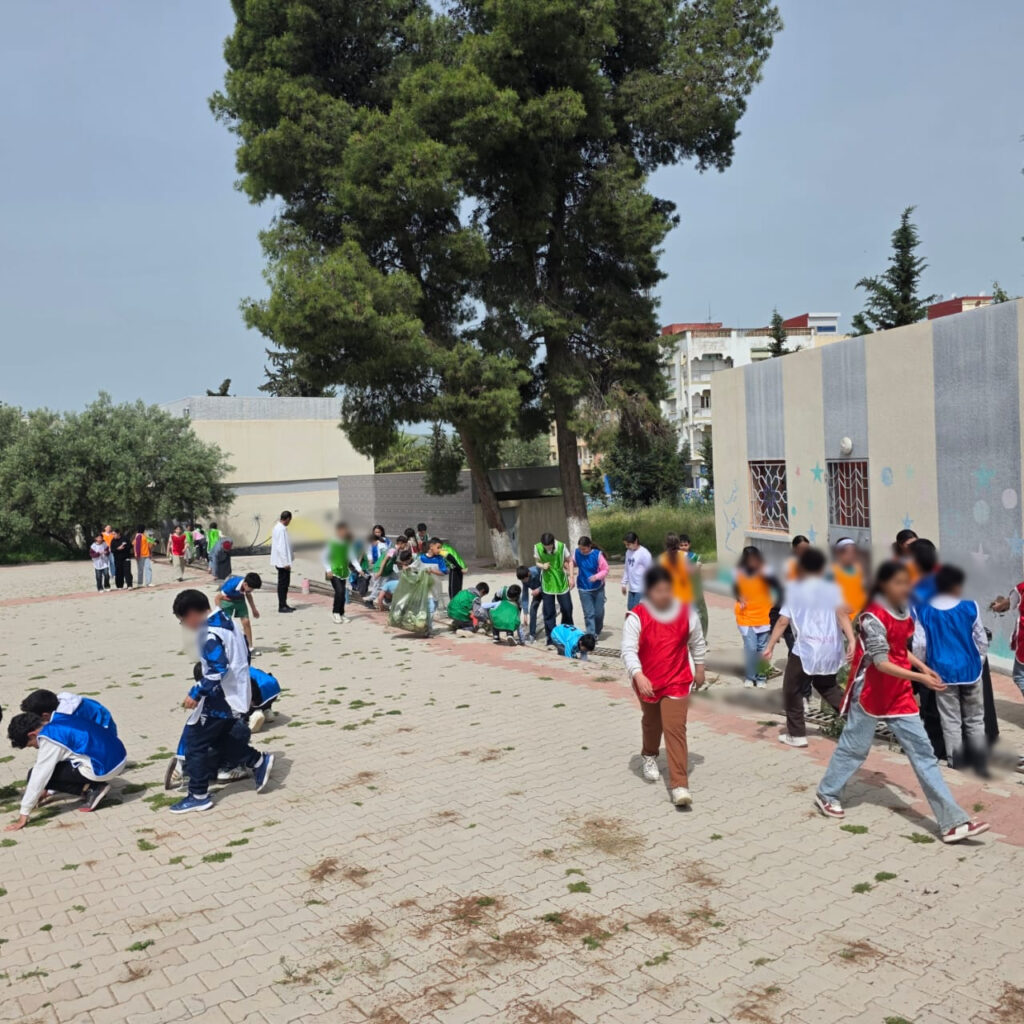 1000200867-1024x1024 نشاط في موضوع: "يدا بيد من أجل بيئة سليمة" (إعداد: مونية اجبيلو)