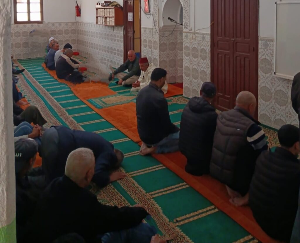 1000388693-1024x830 نشاط في موضوع: وثيقة المدينة المنورة (إعداد: الإمام المرشد عبد الخالق العاتي)