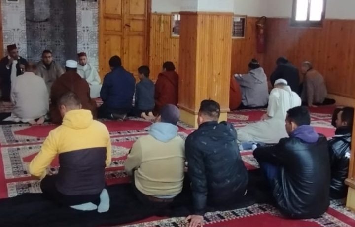 2589 نشاط في موضوع: هدي الرسول صلى الله عليه وسلم في النظافة (إعداد: الإمام المرشد عبد الرزاق العمراني)