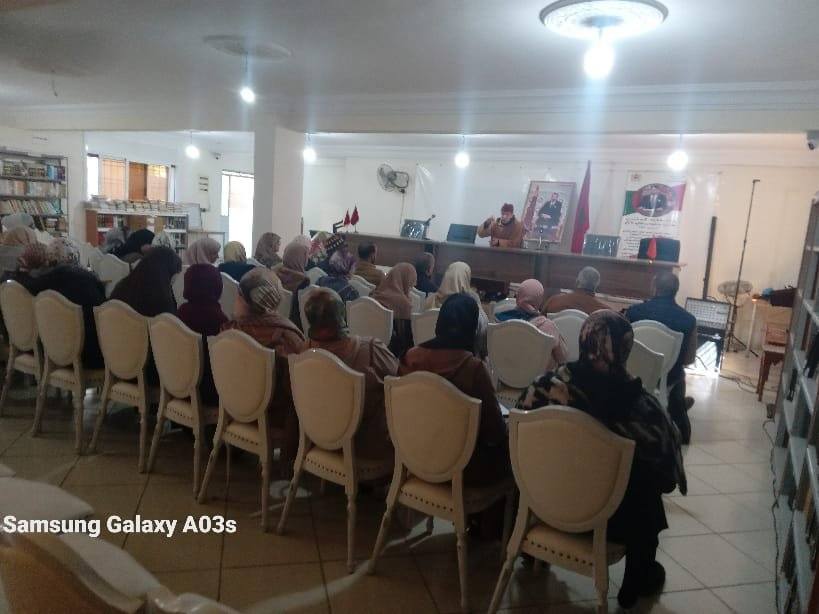 تقرير عن : دورة تكوينية ‏‎مستمرة في فقه العبادات لفائدة الواعظات ومؤطري ومؤطرات برنامج محو الأمية بمساجد تازة .