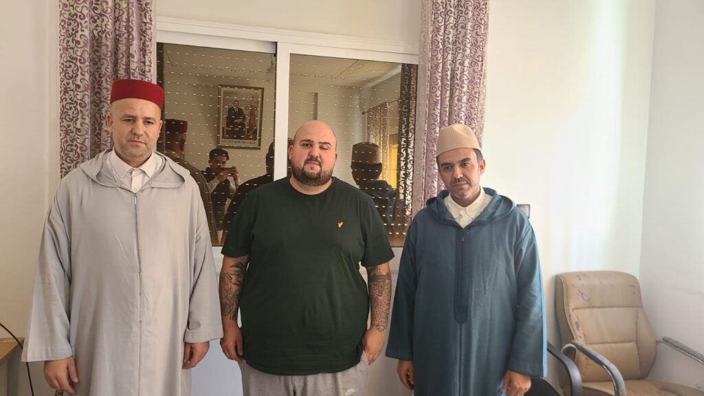 6032c177-00cf-4999-8572-09b562819a55-1024x576 إسباني يعلن اعتناقه الإسلام بالمجلس العلمي المحلي بتازة