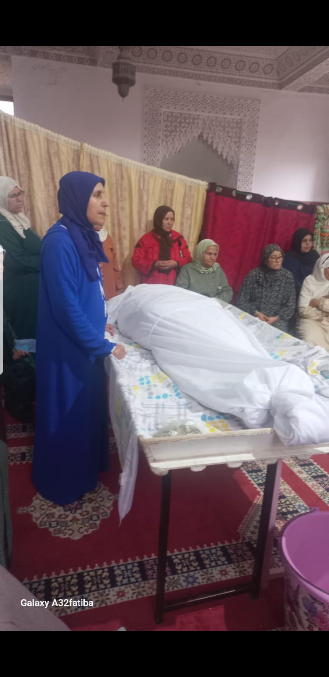 نشاط في موضوع: دورة تكوينية في فقه تغسيل الميت وتكفينه (إعداد: ذة : فاطمة مزوز عضو المجلس العلمي)