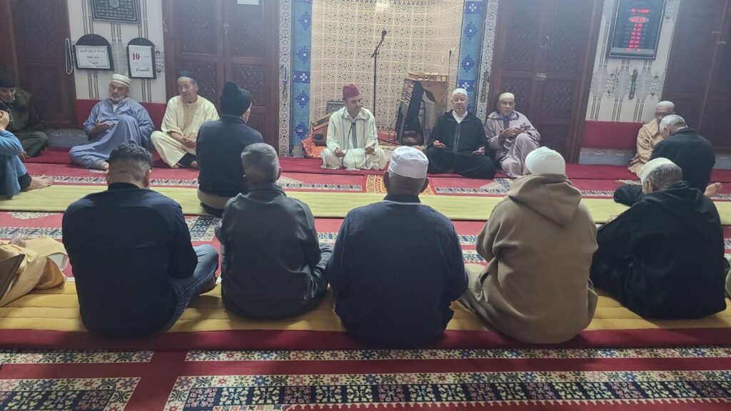 be335439-11df-4a0a-b822-accefec3b6f0-1024x576 نشاط في موضوع: مجلس للصلاة على الرسول الله صلى الله عليه وسلم