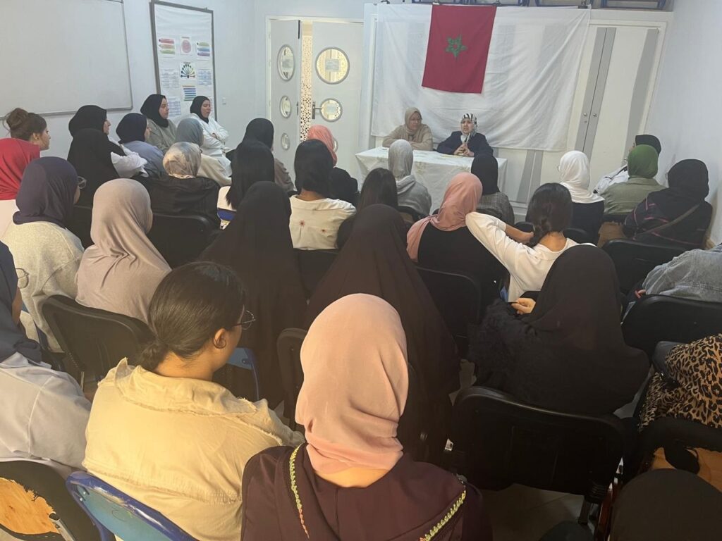 صورة-4-4-1024x768 نشاط في موضوع: دورة الصحابيات الجليلات في تبليغ الدعوة الإسلامية (إعداد: كريمة حبوبي)