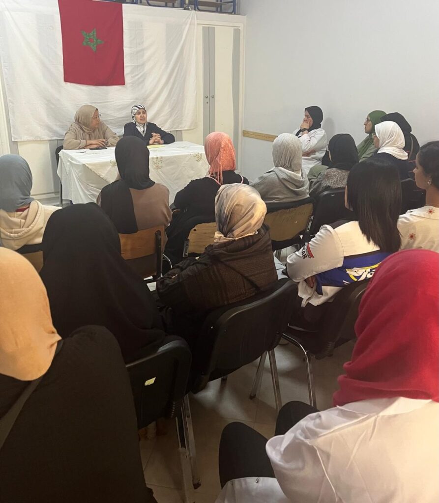 صورة-6-1-893x1024 نشاط في موضوع: دورة الصحابيات الجليلات في تبليغ الدعوة الإسلامية (إعداد: كريمة حبوبي)