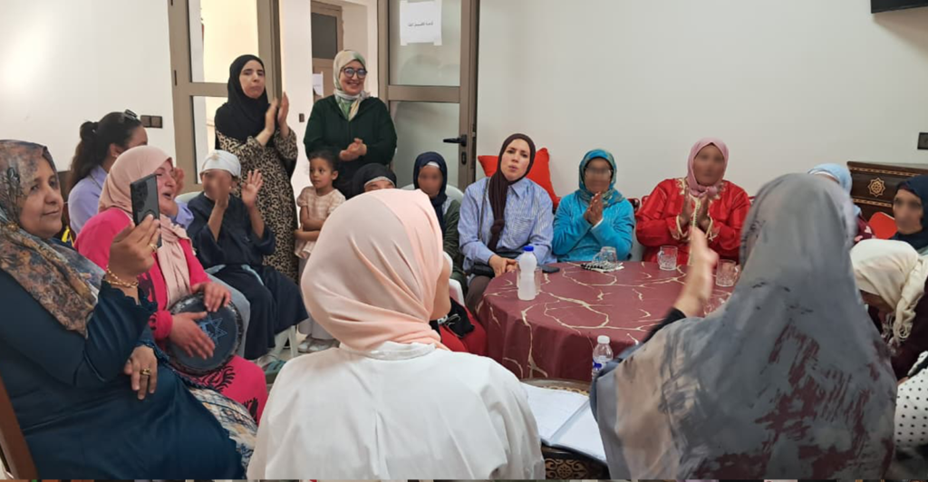 02-4-1024x532 نشاط في موضوع: أمسية ترفيهية بفضاء مؤسسة الرعاية الاجتماعية (إعداد: فاطنة حمويي)