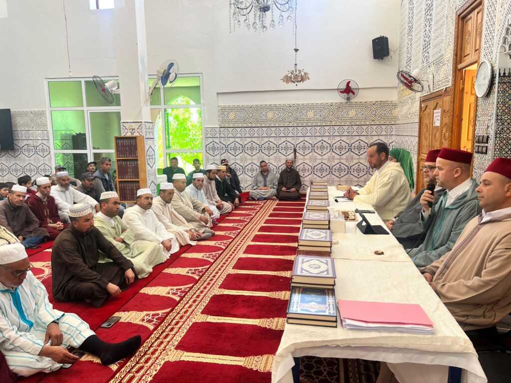 03-1024x768 نشاط في موضوع: الاستعداد للدورة الصيفية وانطلاق حصص أسبوعية لتحفيظ القرآن الكريم والحديث الشريف وتعليم السيرة العطرة (إعداد: أمحمد القسيوي)