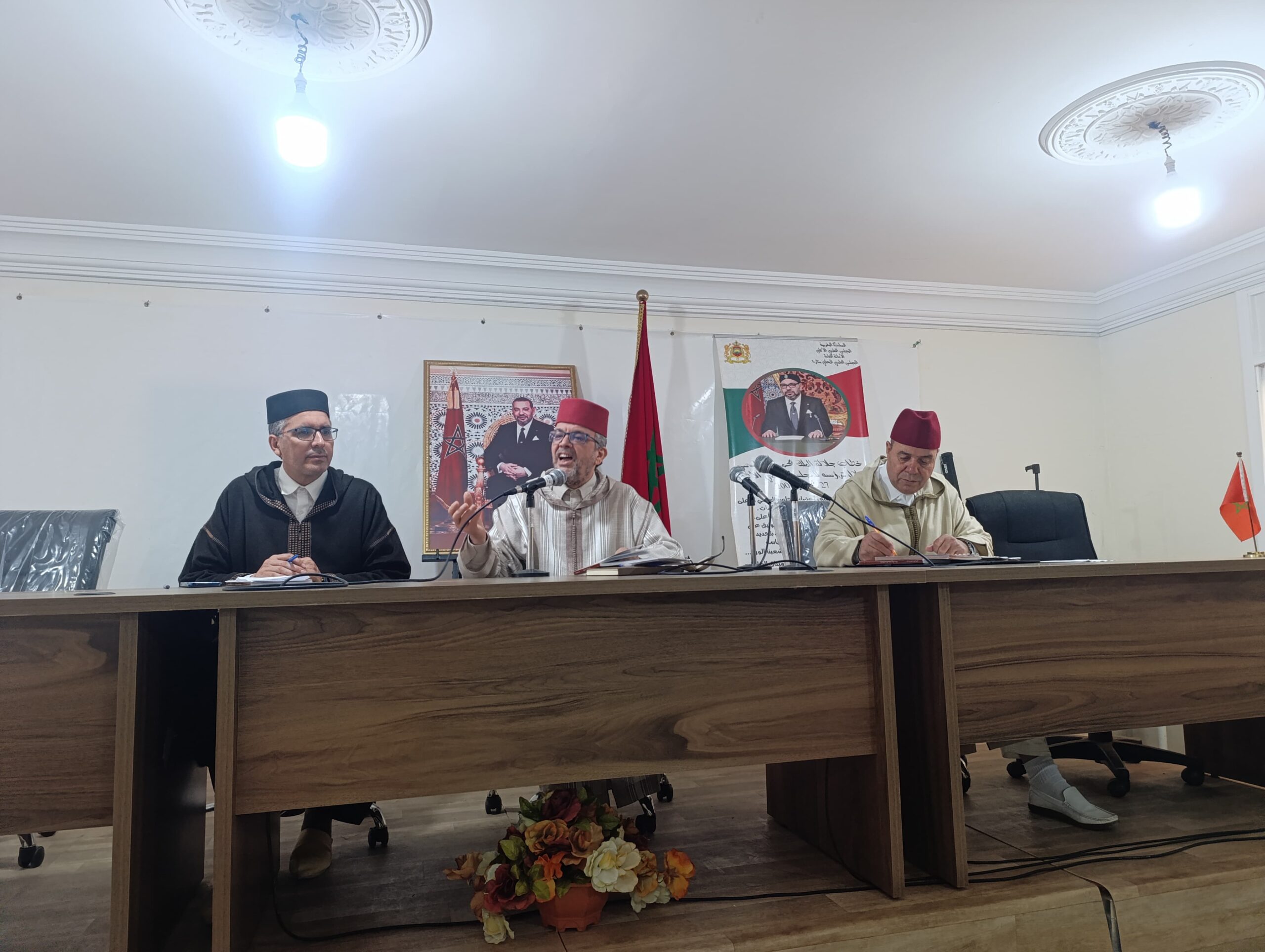 نشاط في موضوع: اللقاء الشهري مع السادة المرشدين والسيدات المرشدات (إعداد: منسق المرشدين ذ عبد العزيز الخرباوي)