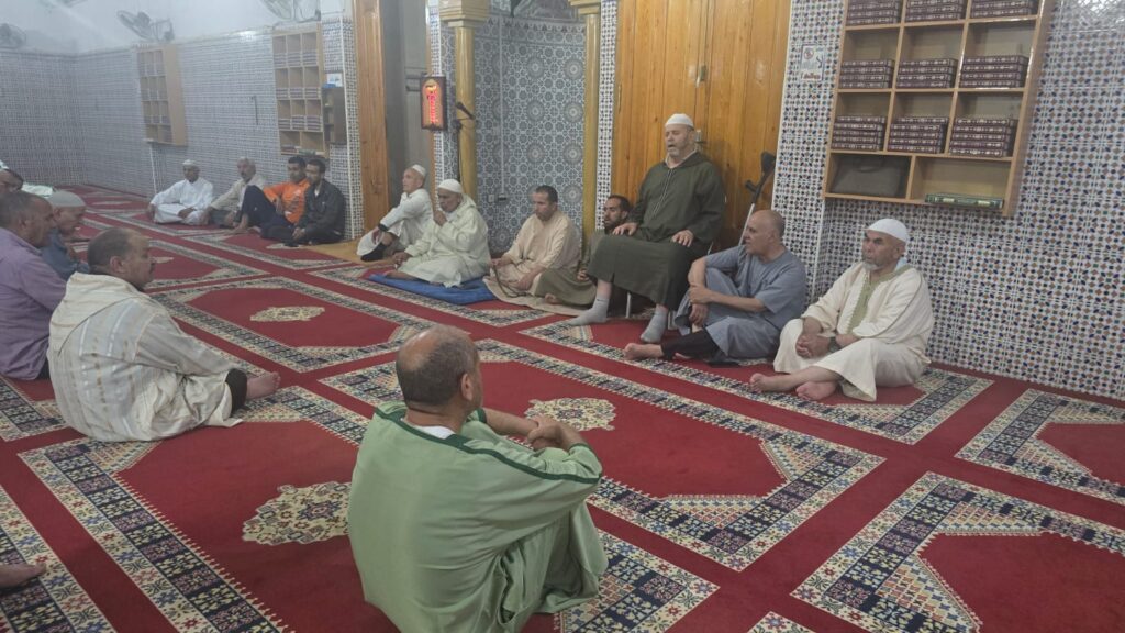 1000402612-1024x576 نشاط في موضوع: مجلس للصلاة و السلام على رسول الله صلى الله عليه وسلم (إعداد: الإمام المرشد عثمان بن الشيخ)