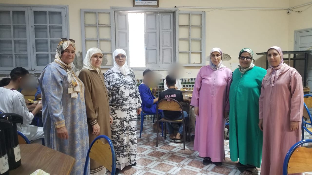 نشاط في موضوع: عمل اجتماعي نفعي: زيارة تكافلية نفعية لفائدة طلبة التعليم العتيق بن بري تازة (إعداد: ذة : فاطمة مزوز عضو المجلس العلمي)