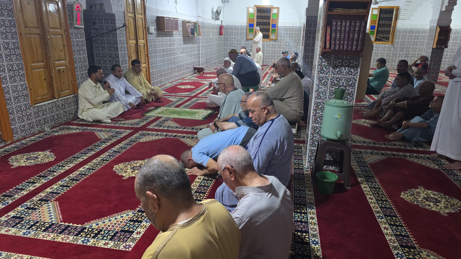1000416336 نشاط في موضوع: الرحمة والعدل في السيرة النبوية الشريفة وأثرهما في تحقيق الحياة الطيبة (إعداد: يونس العلام)