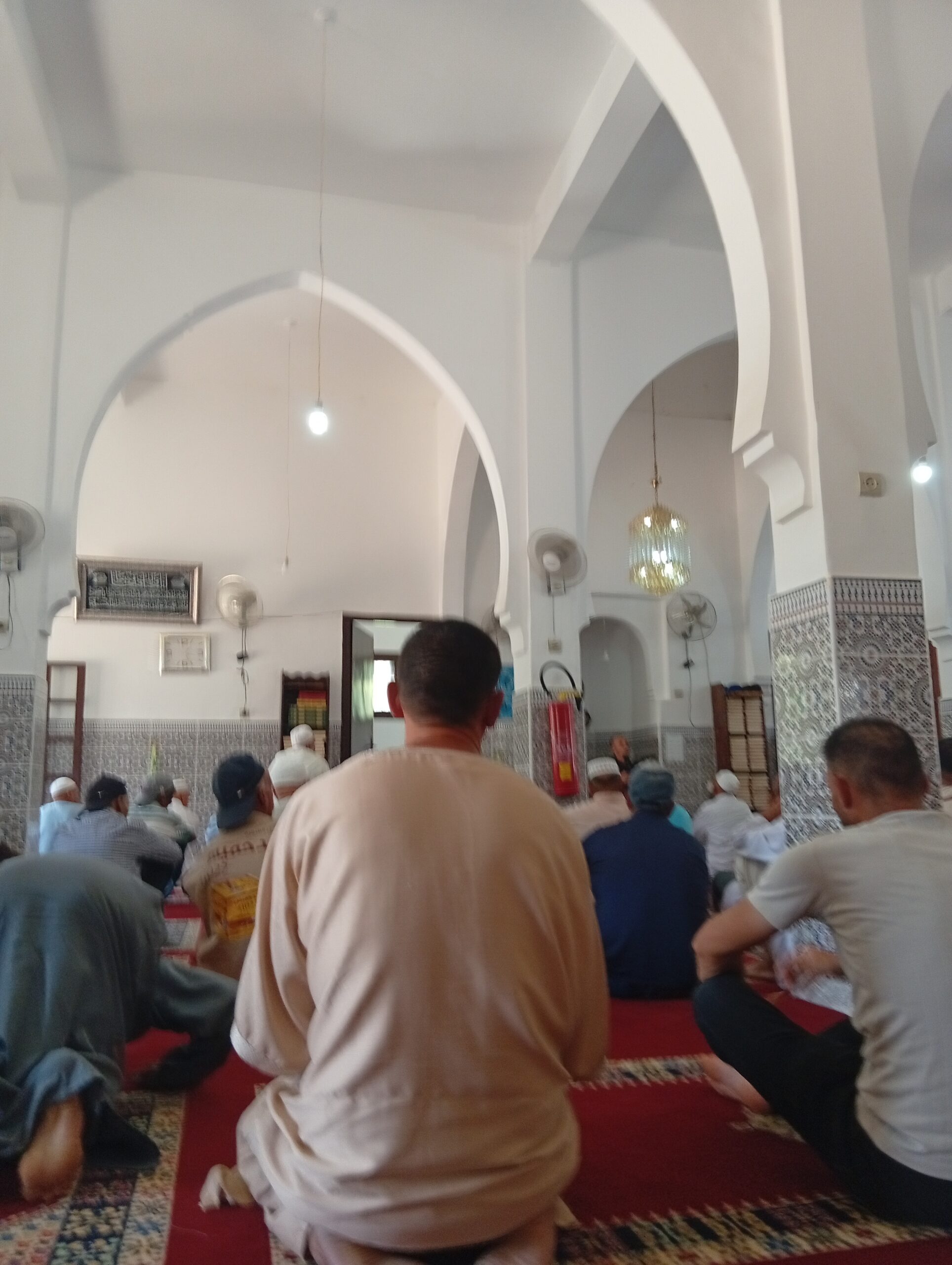 نشاط في موضوع: فضل بر الوالدين (إعداد: الإمام المرشد : محمد الطاهري)