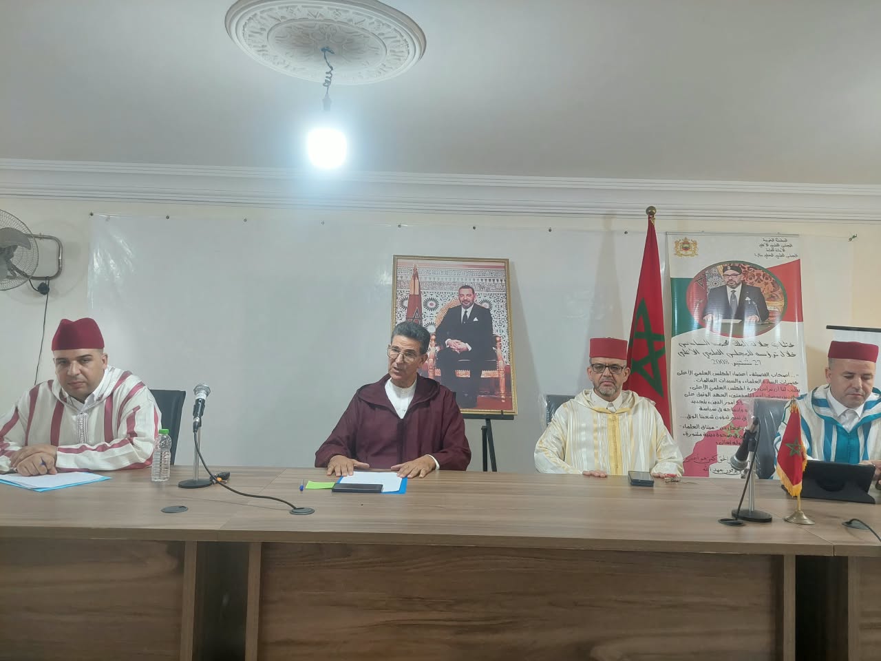 نشاط في موضوع: الاجتماع الشهري مع السادة المرشدين و السيدات المرشدات بمقر المجلس العلمي المحلي بتازة (إعداد: يونس العلام)