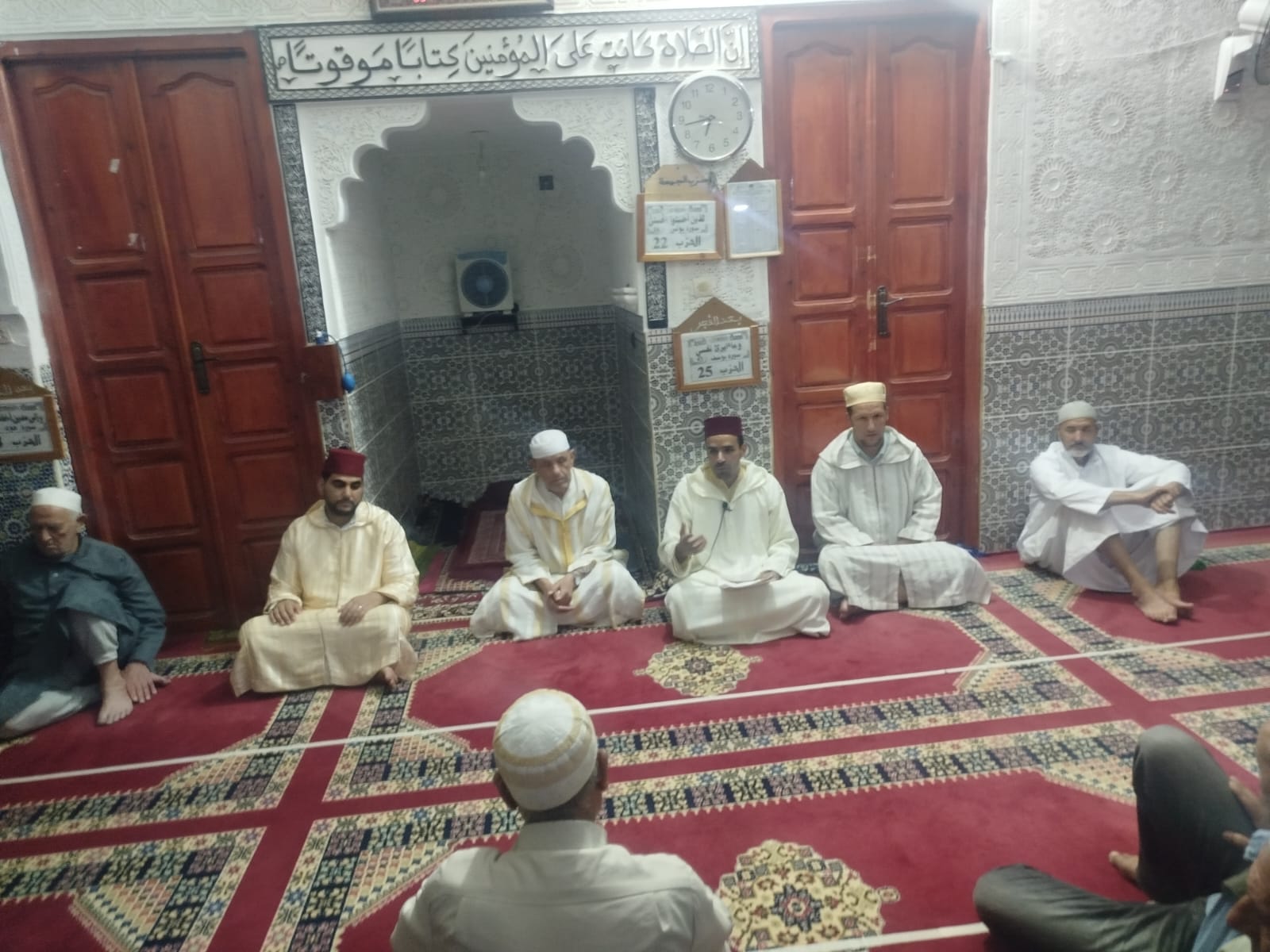 نشاط في موضوع: مجلس الصلاة على رسول الله صلى الله عليه وسلم (إعداد: خالد الرماضي)