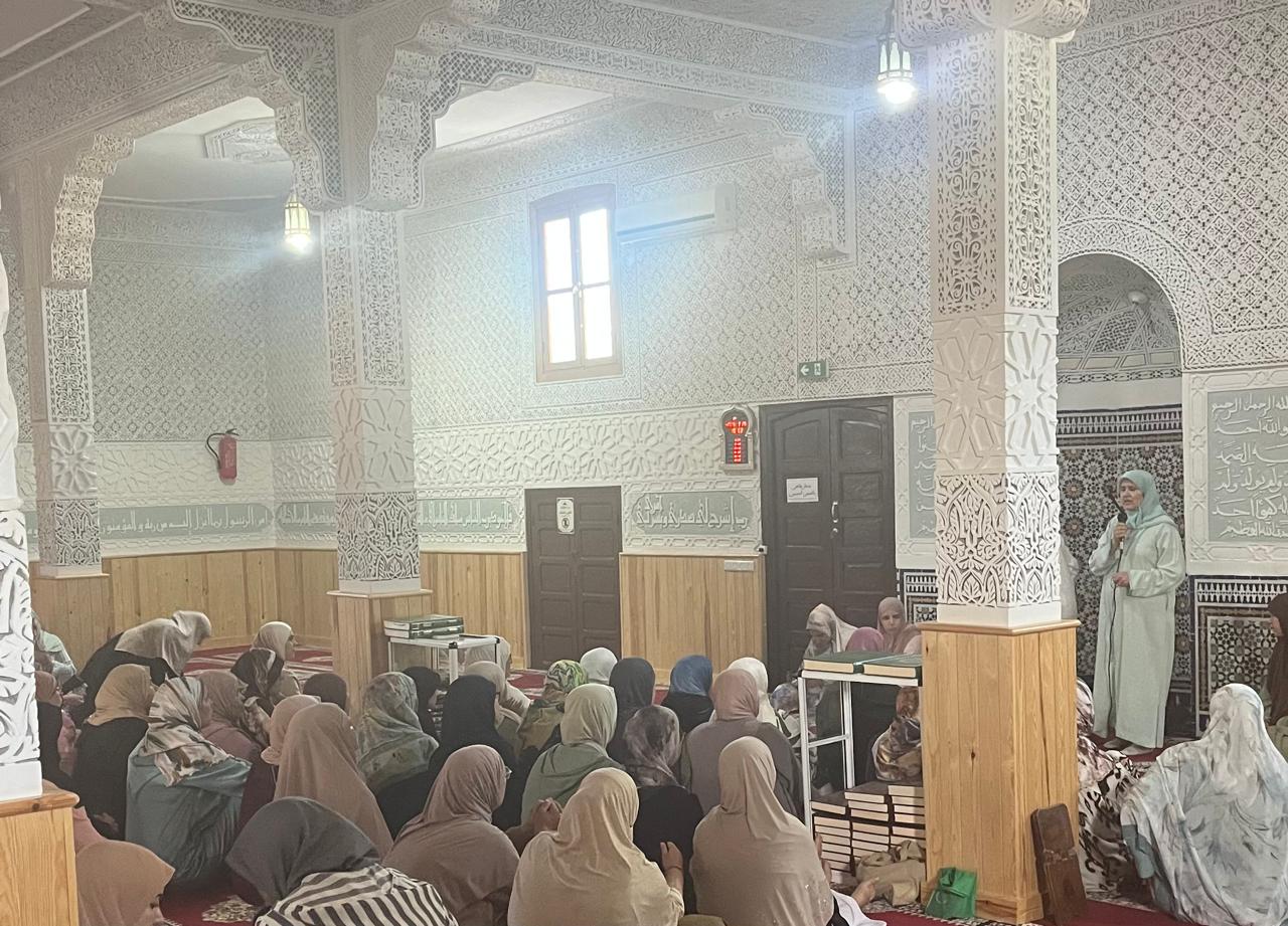 بببب نشاط في موضوع: دور التماسك الأسري في تحقيق الحياة الطيبة (إعداد: كريمة حبوبي)