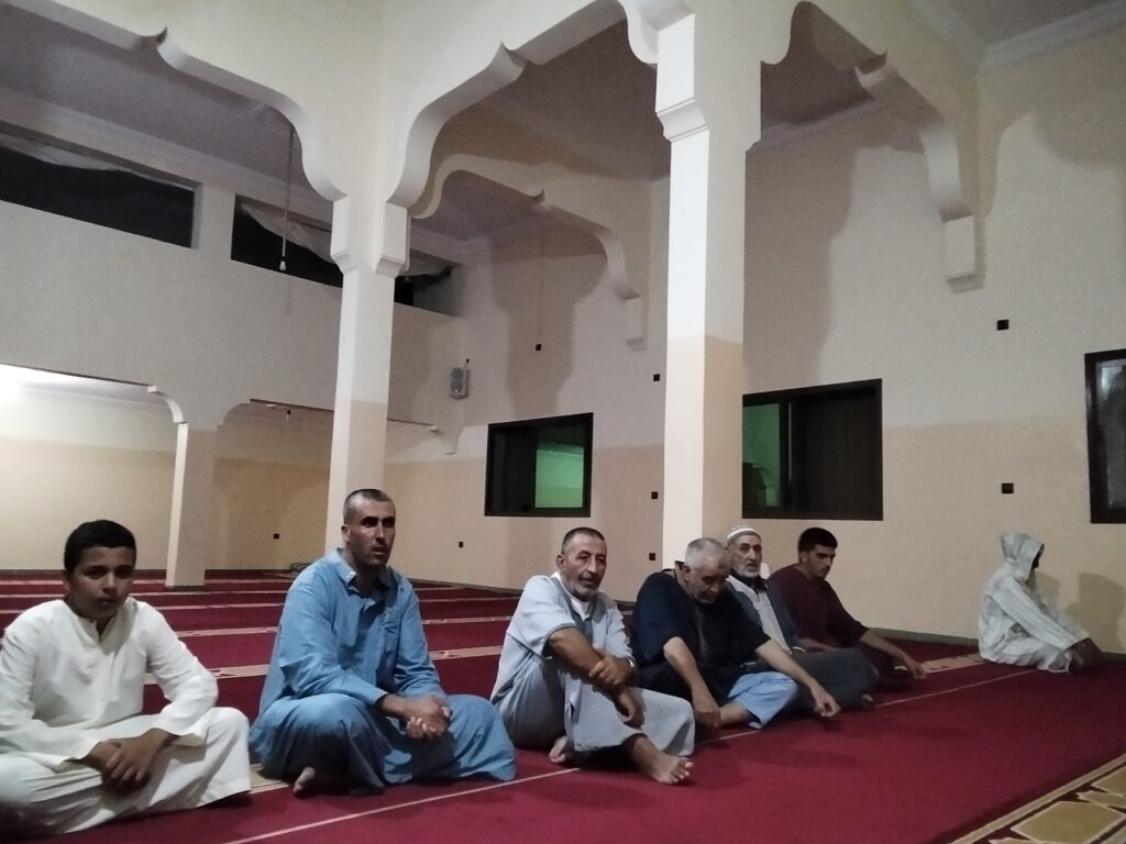 1000257909-1024x768 نشاط في موضوع: مجلس الصلاة على رسول الله صلى الله عليه وسلم (إعداد: ايوب البوعزاوي)