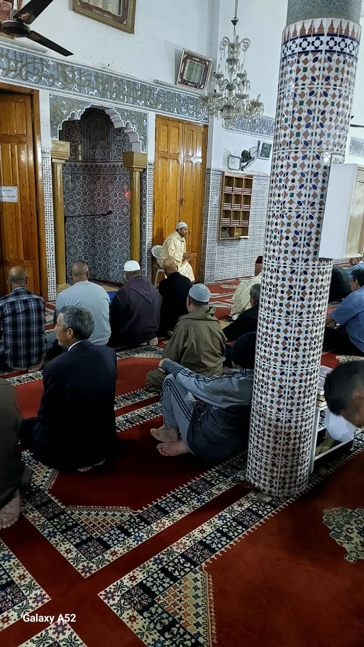 1000460579 نشاط في موضوع: التوحيد أصل الإيمان و أصل الحياة الطيبة (إعداد: عثمان بن الشيخ)