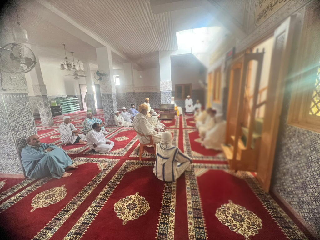 IMG-20261003-WA0050-1024x768 نشاط في موضوع: المسجد ودوره في ترسيخ قيم الأخوة والتكافل وتعزيز تماسك جماعة المسجد (إعداد: عبداللطيف الكعز)
