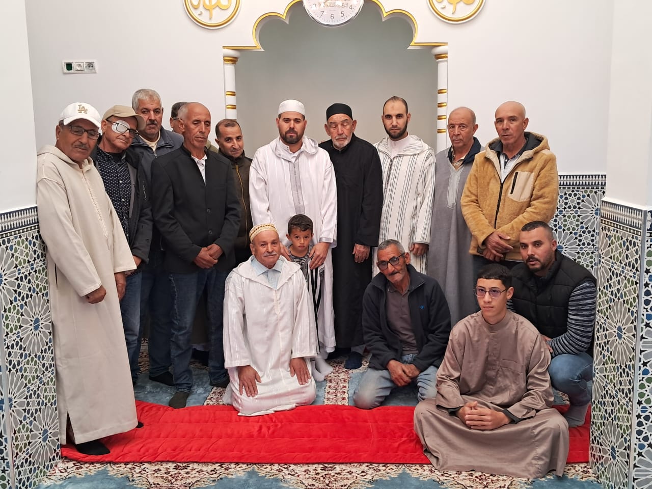 تقرير حول الاحتفاء بإمام مسجد بمناسبة انتقاله إلى مسجد آخر (إعداد: عمر العسري)